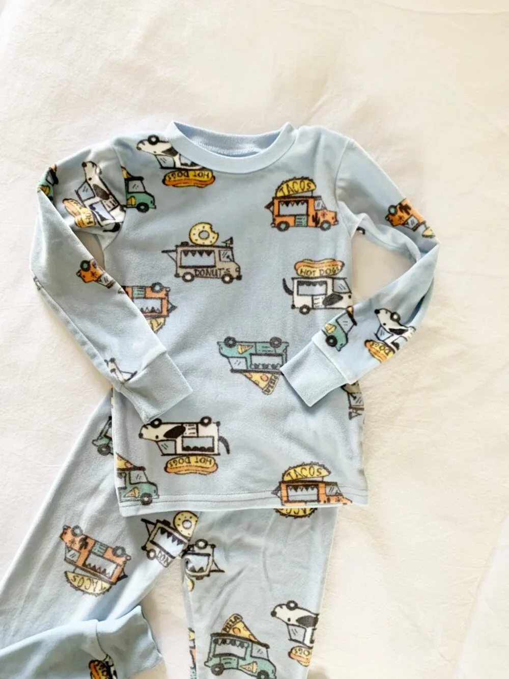 Carter’s Velour Pajamas • Food Trucks • 3T